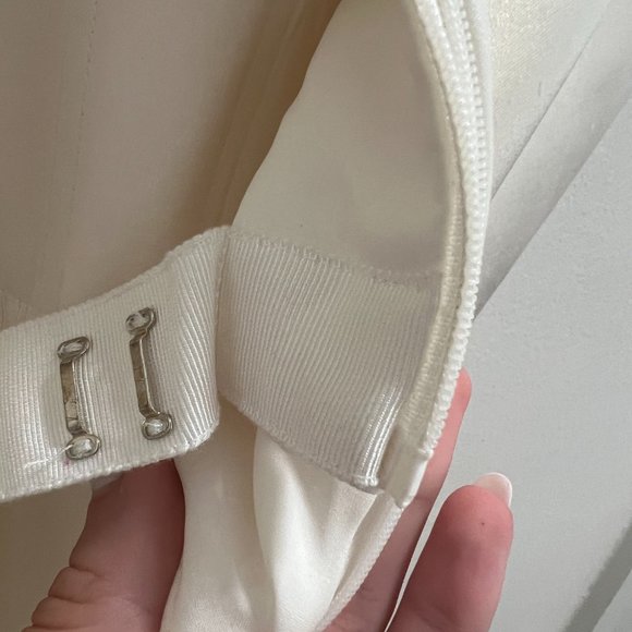 Brandon Maxwell Bridal Collection Silk Off-The-Shoulder Gown Sz 4 - Picture 13 of 15